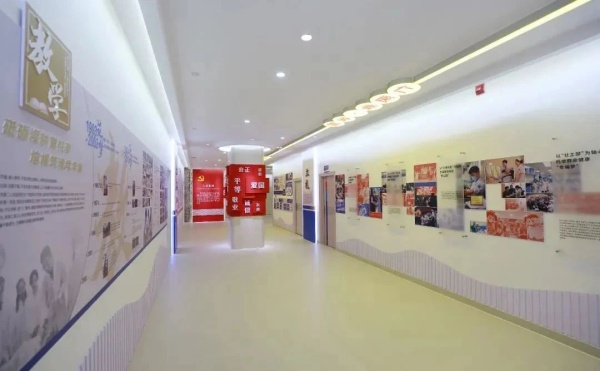 展廳如此設(shè)計(jì)，讓醫(yī)院擺脫“高冷”感！